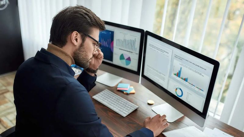 Level 4 Data Analyst Fitch Learning - Space Photo Collection - Retina Quality